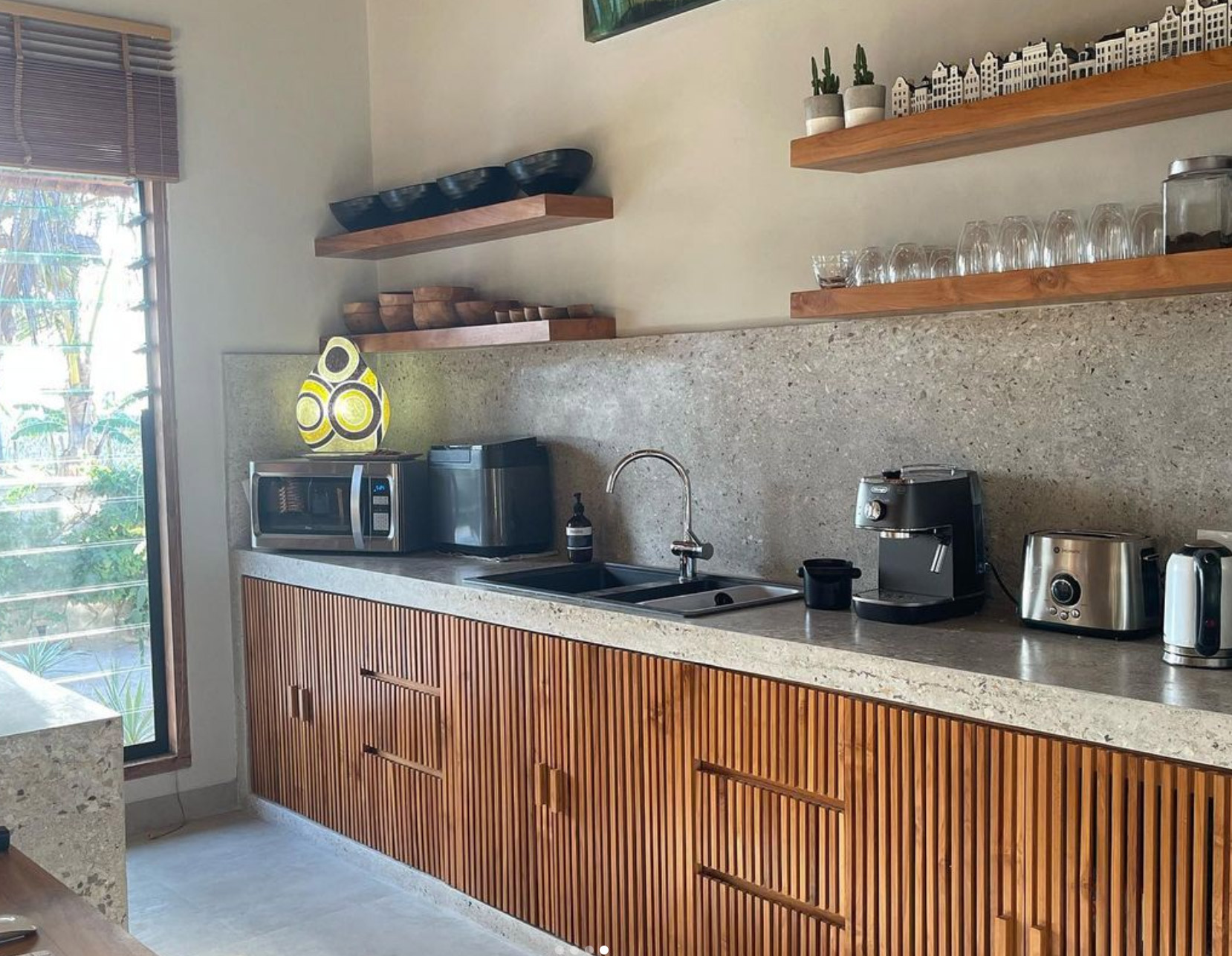 The kitchen at WaveHaven
